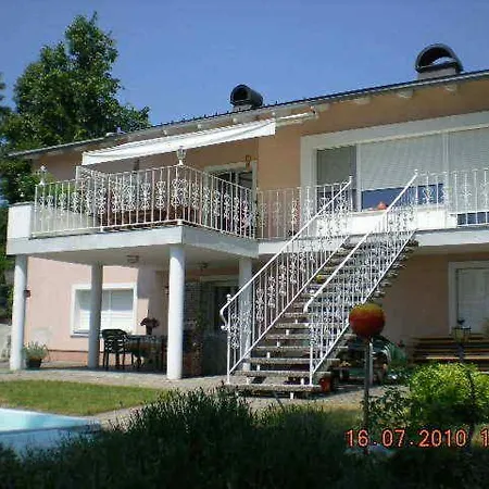 Apartment Holiday Apartment Krumpendorf